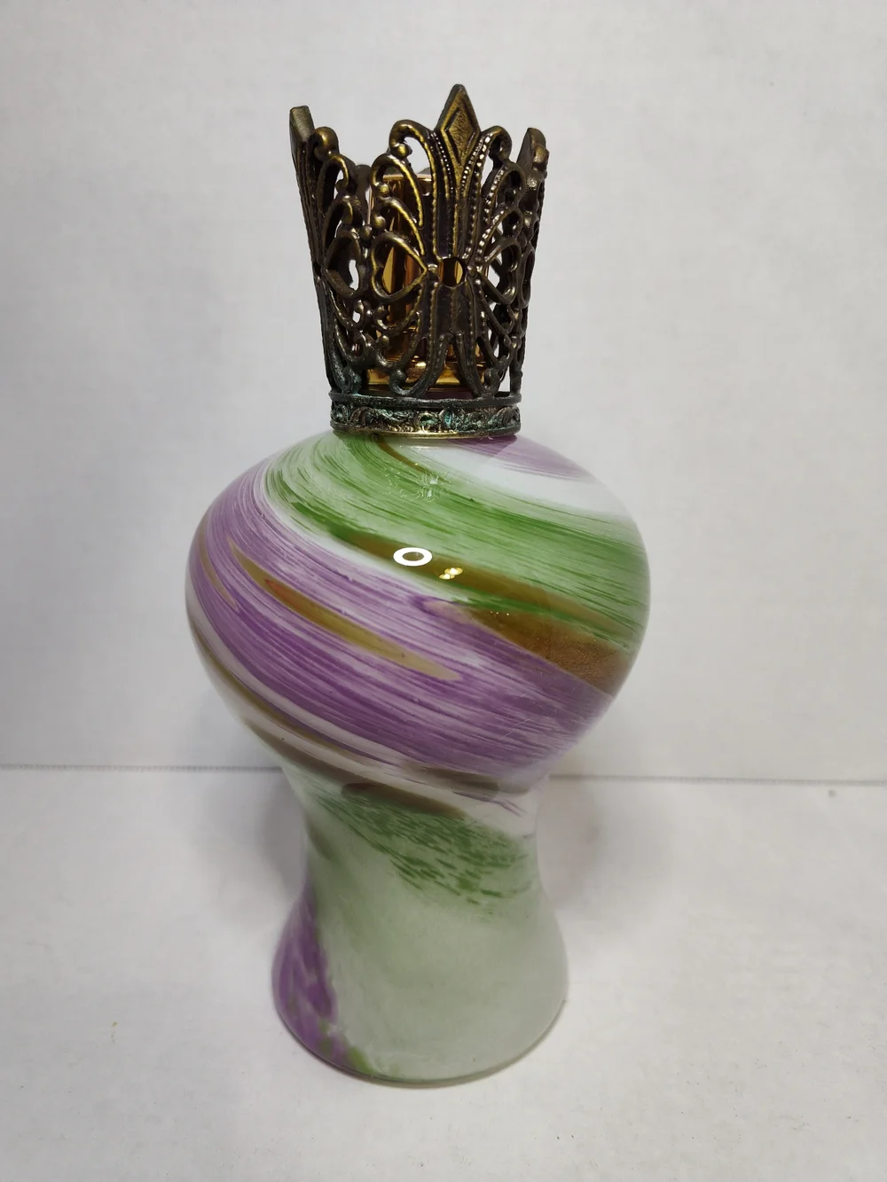 Queen of Mardi Gras Blown Art Glass Oil Fragrance Lamp 2004-2009 By LA TEE DA